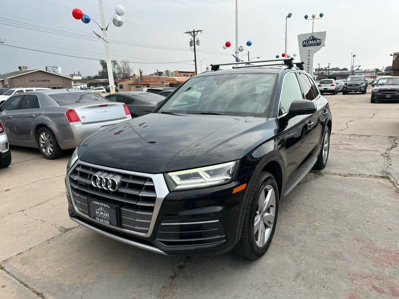 Used 2019 Audi Q5 2.0T Premium Plus w/ Premium Plus Package AWD/4WD image 3