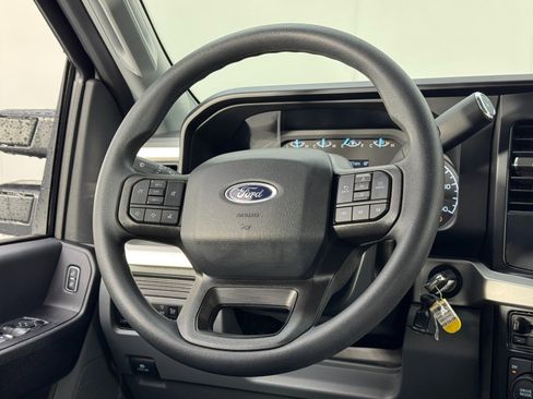 Used 2024 Ford F350 XL w/ Snow Plow Prep Package image 17