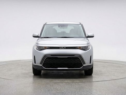 Used 2025 Kia Soul LX w/ LX Technology Package FWD image 2
