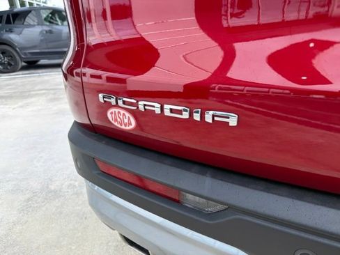 Used 2024 GMC Acadia Elevation FWD image 8