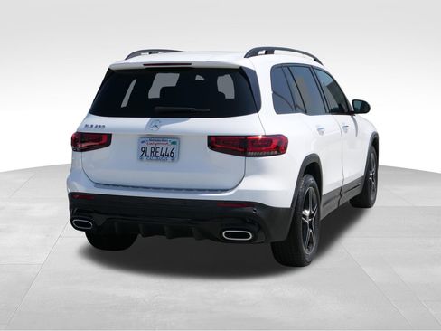 Used 2021 Mercedes-Benz GLB 250 image 3