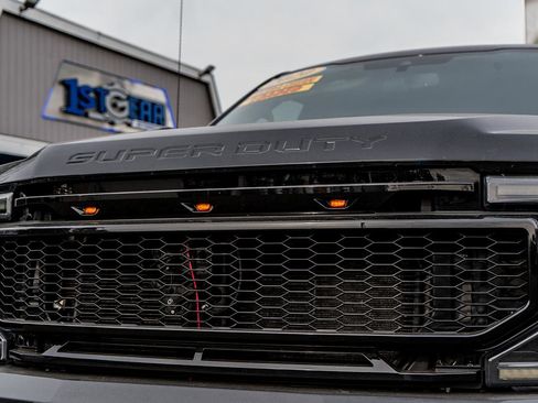 Used 2020 Ford F350 Lariat image 11