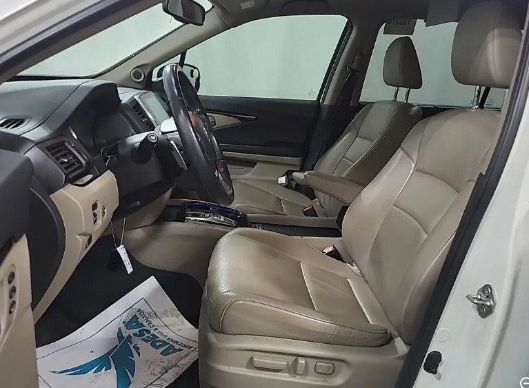 Used 2018 Honda Pilot Touring image 9