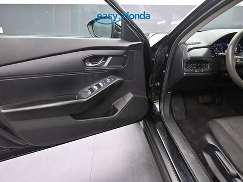 Used 2023 Honda Accord LX image 17