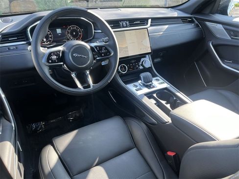Used 2025 Jaguar F-PACE R-Dynamic S image 13