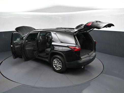 Used 2024 Chevrolet Traverse LT FWD image 48
