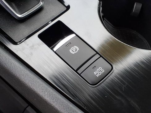 Certified 2023 Nissan Rogue SV w/ SV Premium Package image 17