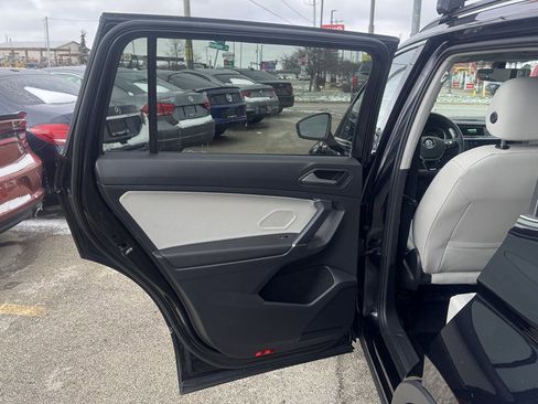 Used 2020 Volkswagen Tiguan S image 20