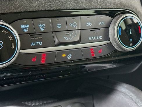 Certified 2022 Ford Escape SE w/ Cold Weather Package image 20