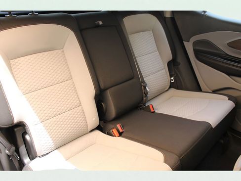 Used 2020 GMC Terrain SLE w/ Driver Convenience Package image 16