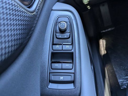 Used 2025 Subaru Outback Premium AWD/4WD image 16