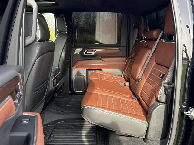 Certified 2026 GMC Sierra 3500 Denali Ultimate AWD/4WD image 25