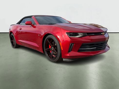 Used 2017 Chevrolet Camaro LT w/ RS Package image 5