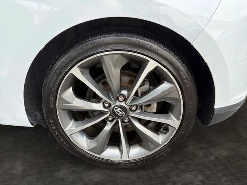 Used 2020 Hyundai Veloster 2.0 Premium FWD image 40