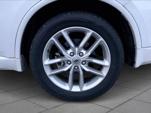 Used 2024 Dodge Durango GT image 9