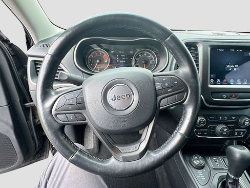 Used 2020 Jeep Cherokee Trailhawk w/ Cold Weather Group AWD/4WD image 7