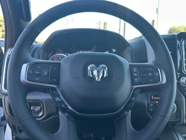 Used 2025 RAM 1500 Big Horn AWD/4WD image 16
