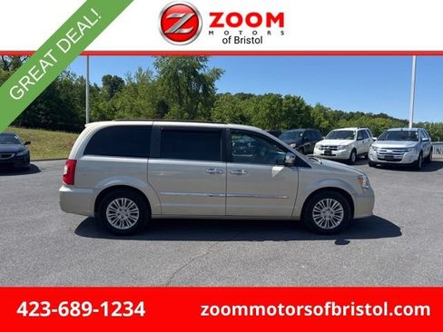 Used 2012 Chrysler Town & Country Touring-L w/ Premium Group FWD image 1