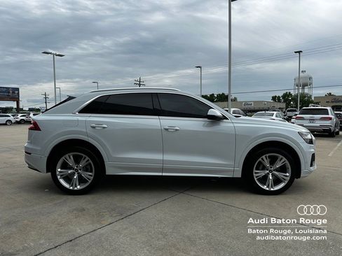 Used 2023 Audi Q8 Premium AWD/4WD image 6