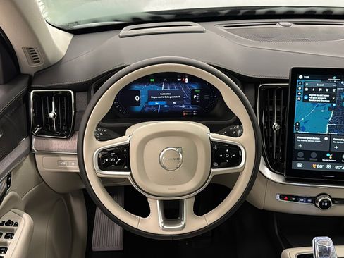 New 2026 Volvo XC90 T8 Ultra w/ Protection Package Premier image 12