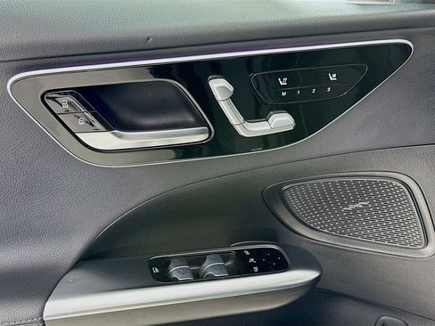 Used 2025 Mercedes-Benz C 300 Sedan image 18