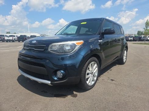 Used 2017 Kia Soul + w/ Audio Package FWD image 2