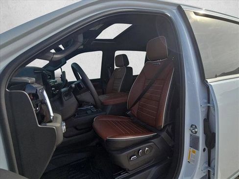 Used 2026 GMC Sierra 2500 Denali Ultimate image 15