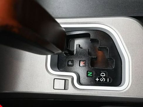 Used 2013 Toyota Sequoia Platinum image 16