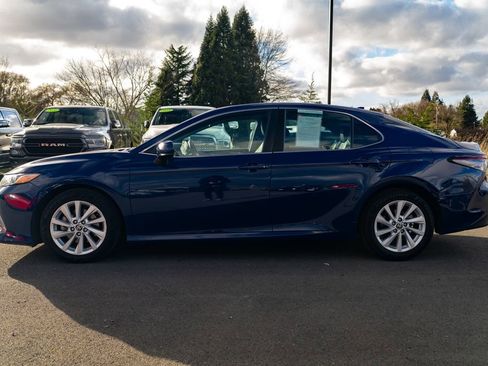 Used 2023 Toyota Camry LE FWD image 12