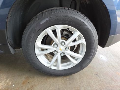 Used 2017 Chevrolet Equinox LT w/ Convenience Package image 60