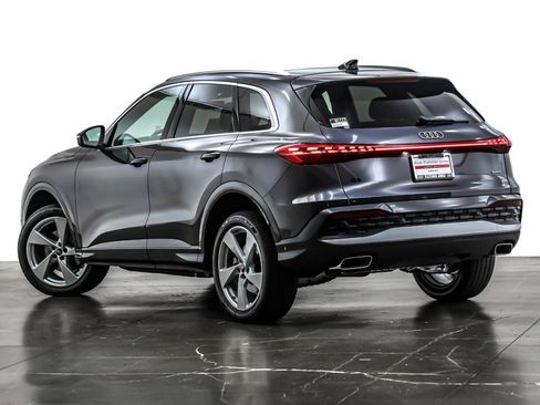 New 2025 Audi Q5 Premium Plus image 12