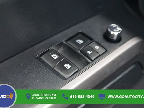 Used 2016 Toyota Tacoma TRD Off-Road w/ Towing Package AWD/4WD image 13