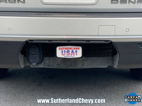 Used 2024 GMC Yukon XL Denali AWD/4WD image 13