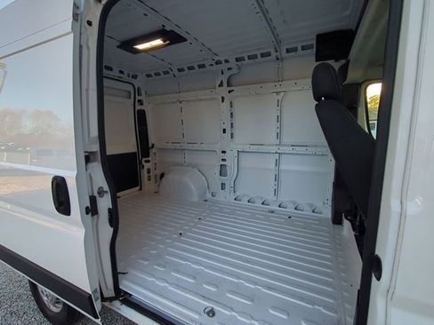 New 2024 RAM ProMaster 1500 w/ Convenience Group image 24