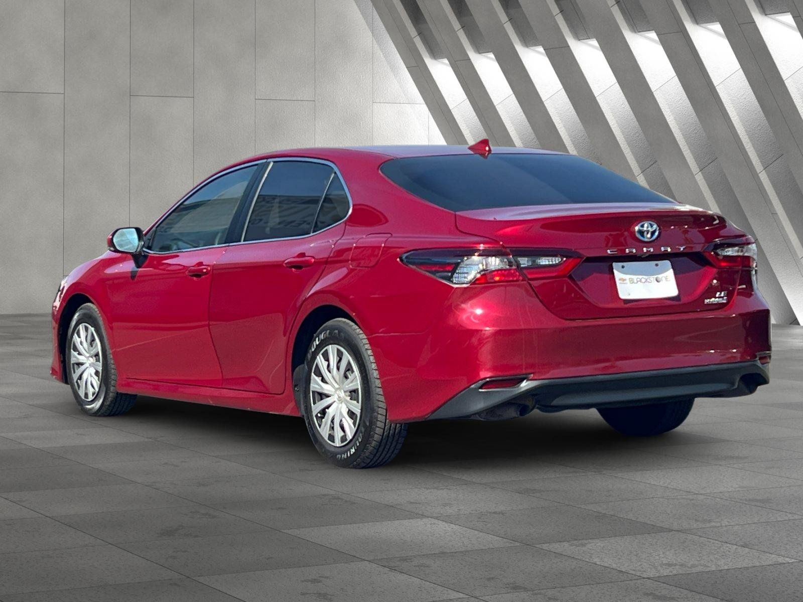 Used 2022 Toyota Camry LE w/ Audio Upgrade Package FWD image 6