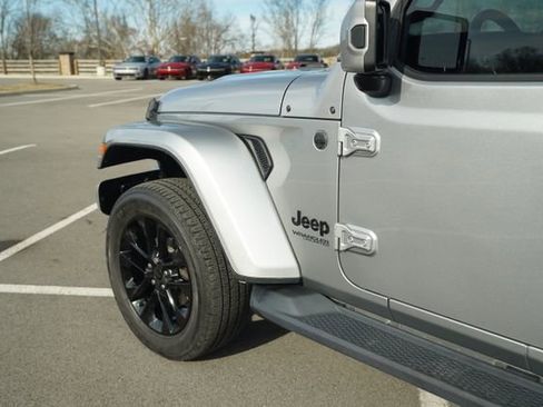 Used 2021 Jeep Wrangler Unlimited Sahara image 36