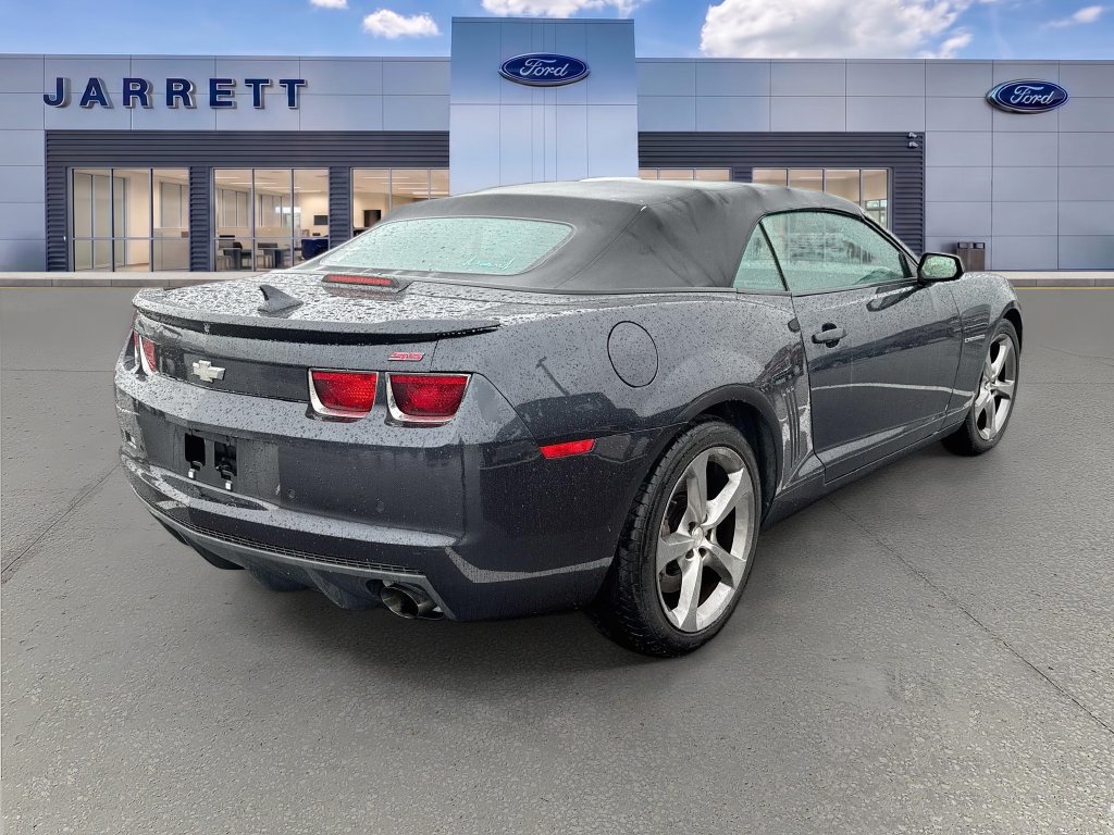 Used 2013 Chevrolet Camaro SS w/ RS Package RWD image 4