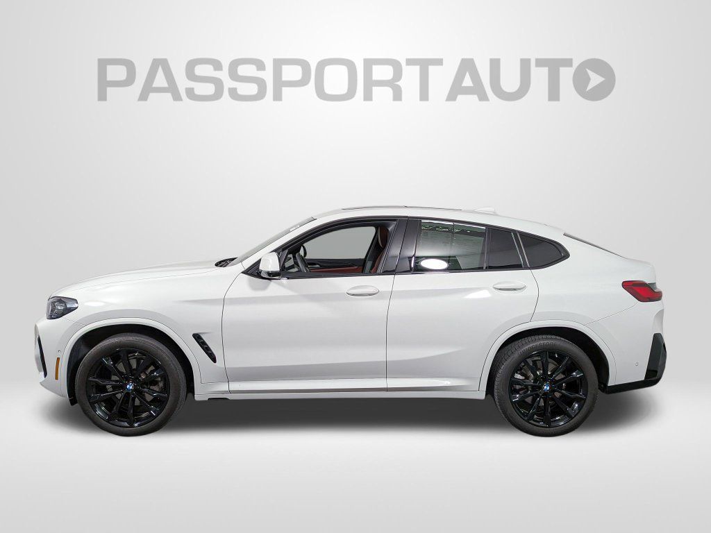 Used 2024 BMW X4 xDrive30i w/ Premium Package AWD/4WD image 2