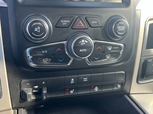 Used 2015 RAM 1500 Big Horn image 32