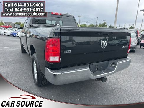 Used 2017 RAM 1500 Classic SLT AWD/4WD image 4