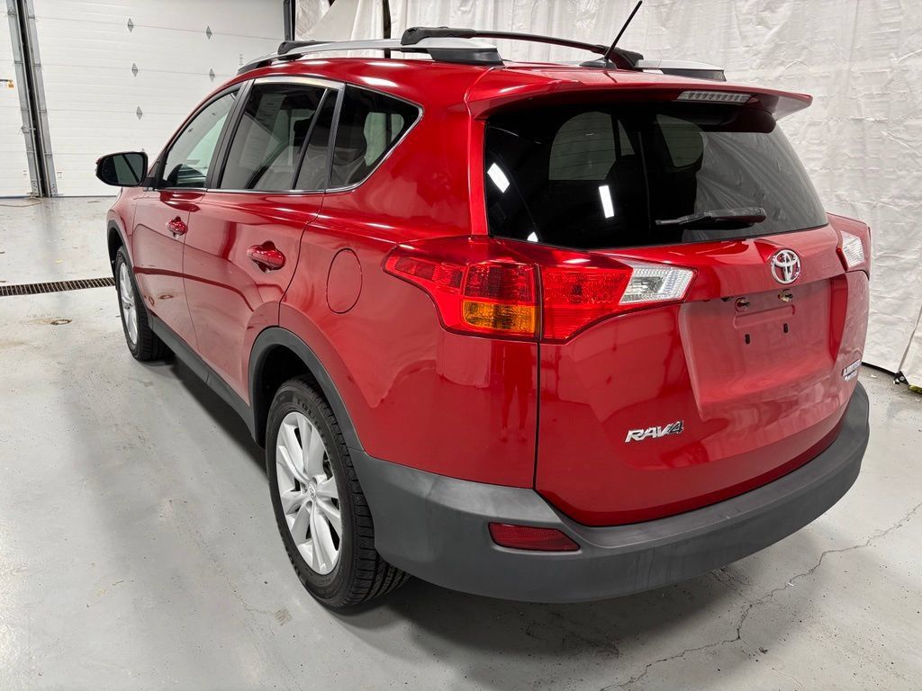 Used 2015 Toyota RAV4 Limited w/ Technology Package AWD/4WD image 5