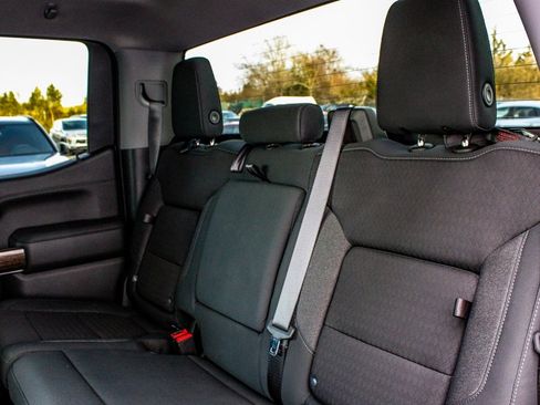 Used 2020 GMC Sierra 1500 Elevation w/ Elevation Value Package image 32