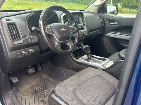 Used 2019 Chevrolet Colorado LT w/ LT Convenience Package AWD/4WD image 11