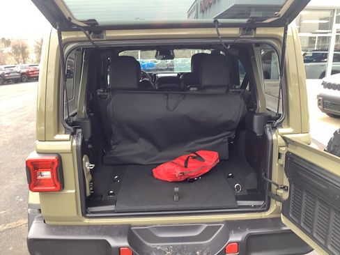 New 2026 Jeep Wrangler Unlimited Rubicon image 6