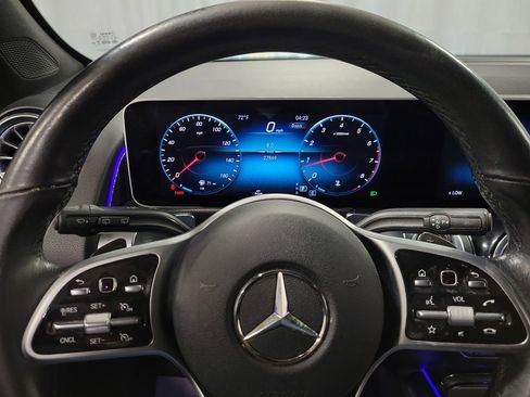 Used 2021 Mercedes-Benz GLB 250 image 14