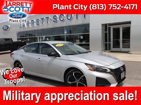 Used 2024 Nissan Altima 2.5 SR FWD image 1
