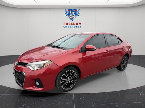 Used 2014 Toyota Corolla S image 2