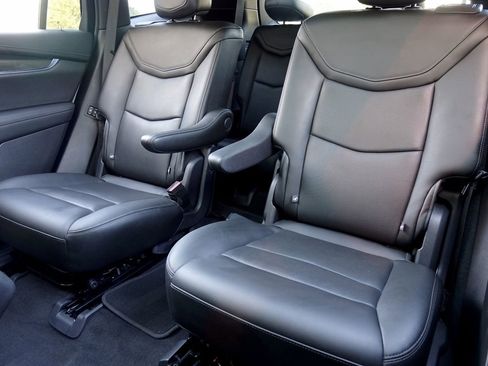 Used 2021 Cadillac XT6 Sport image 12