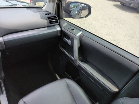 Used 2023 Toyota 4Runner TRD Sport RWD image 17
