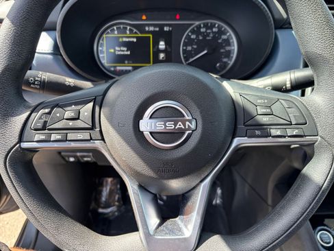 Used 2025 Nissan Versa SV FWD image 25